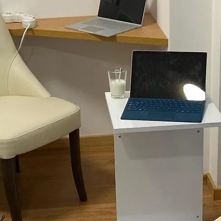 Pupin Palata Business B15 Daire Novi Sad