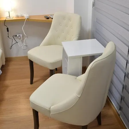 Pupin Palata Business B15 *